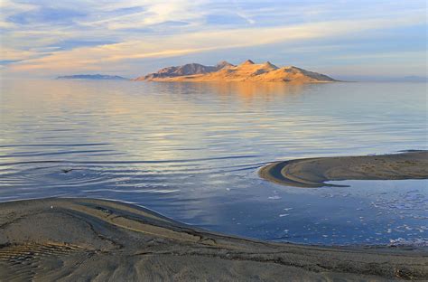 where is the great salt lake.
